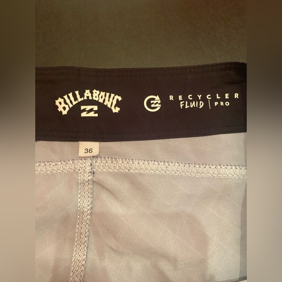 Billabong Board Shorts Swimsuit Men’s Size 36 - Picture 4 of 8